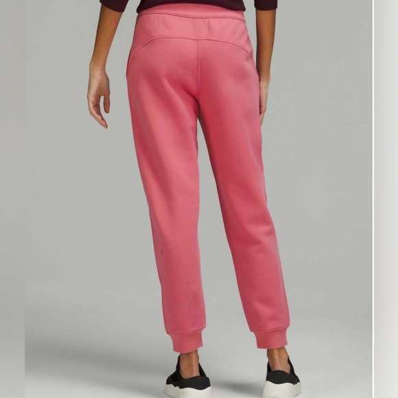 Lululemon French Terry Scuba Joggers sz 2 - Picture 2 of 4